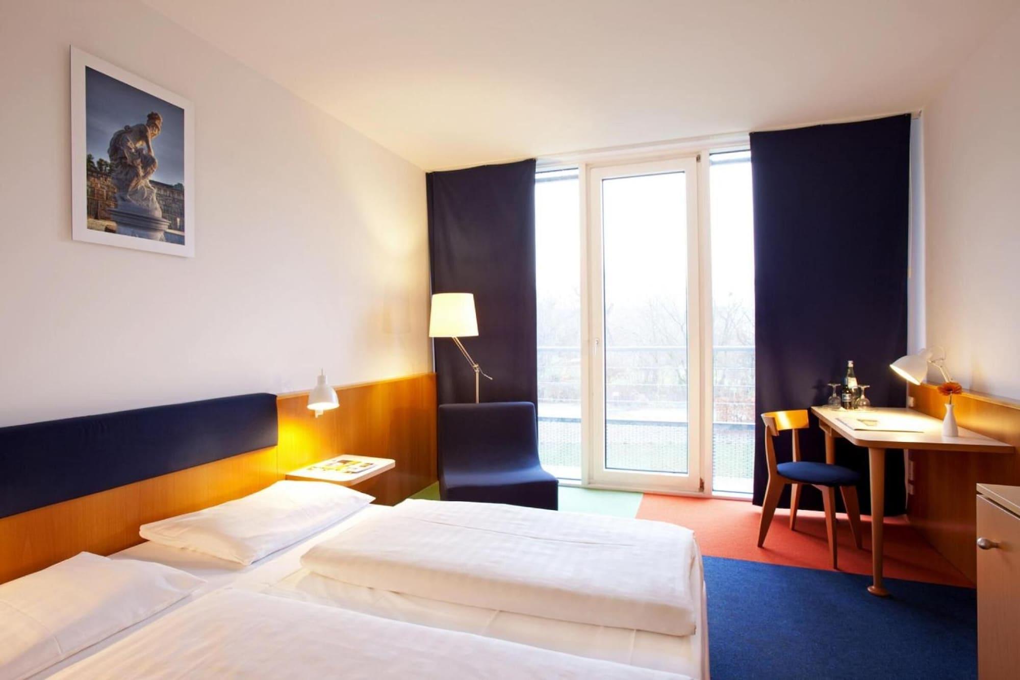 Vienna House By Wyndham Havelufer 4* Potsdam